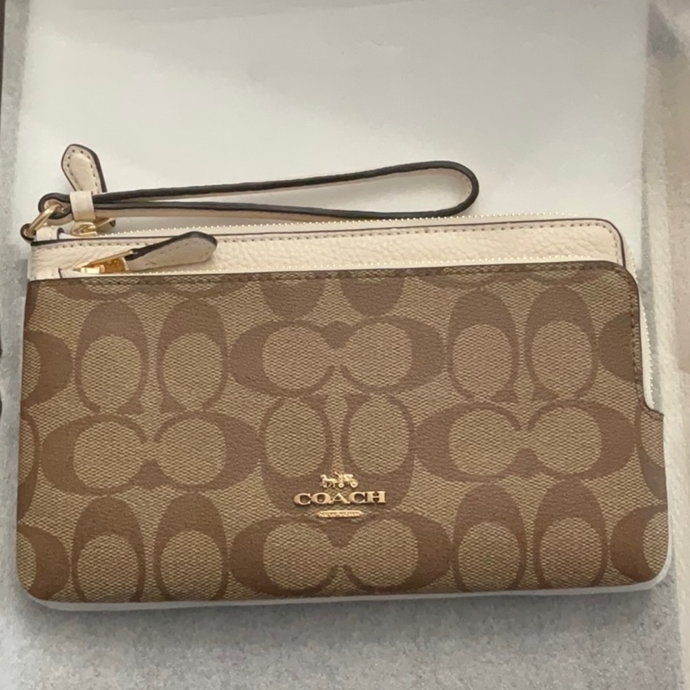 Coach Signature PVC DBL ZIP WALLET
